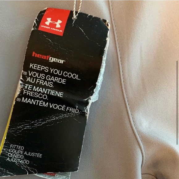 UNDER ARMOUR GOLF SHORTS - Picture 5 of 6